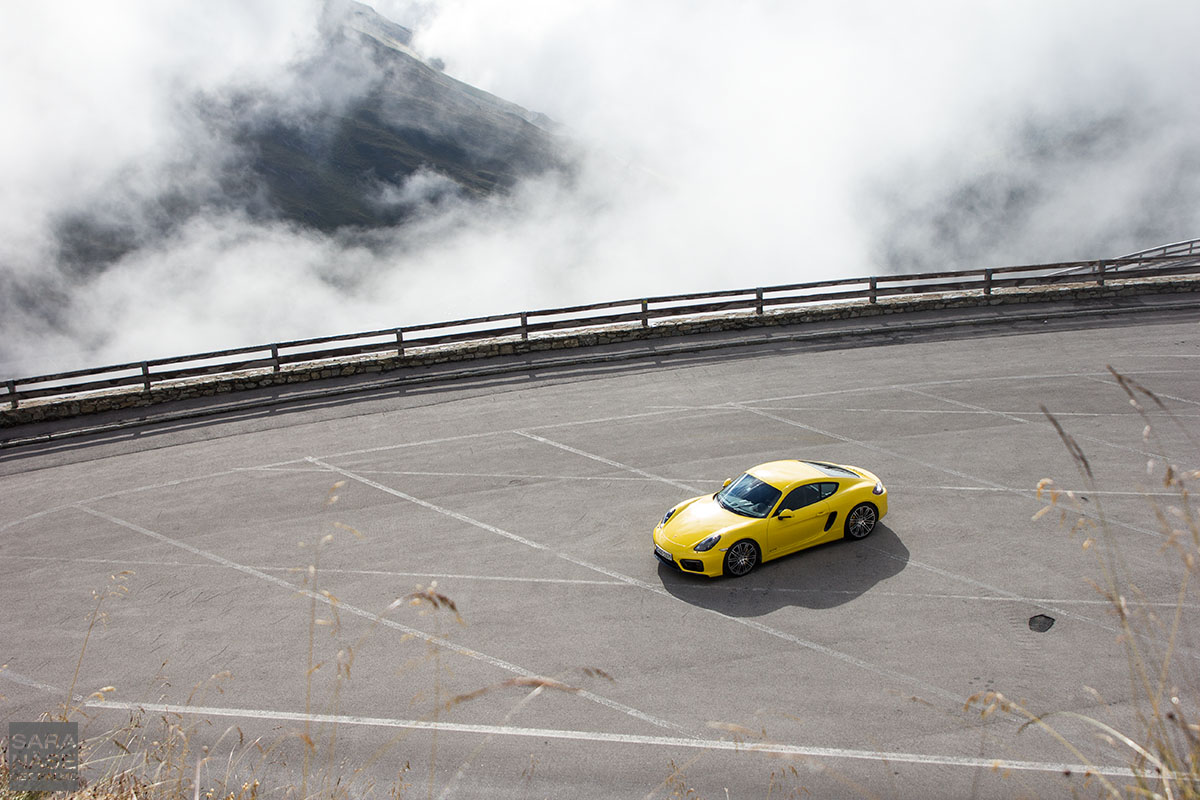 Porsche Cayman GTS morning