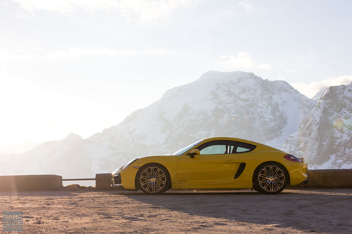 Porsche Cayman GTS profile