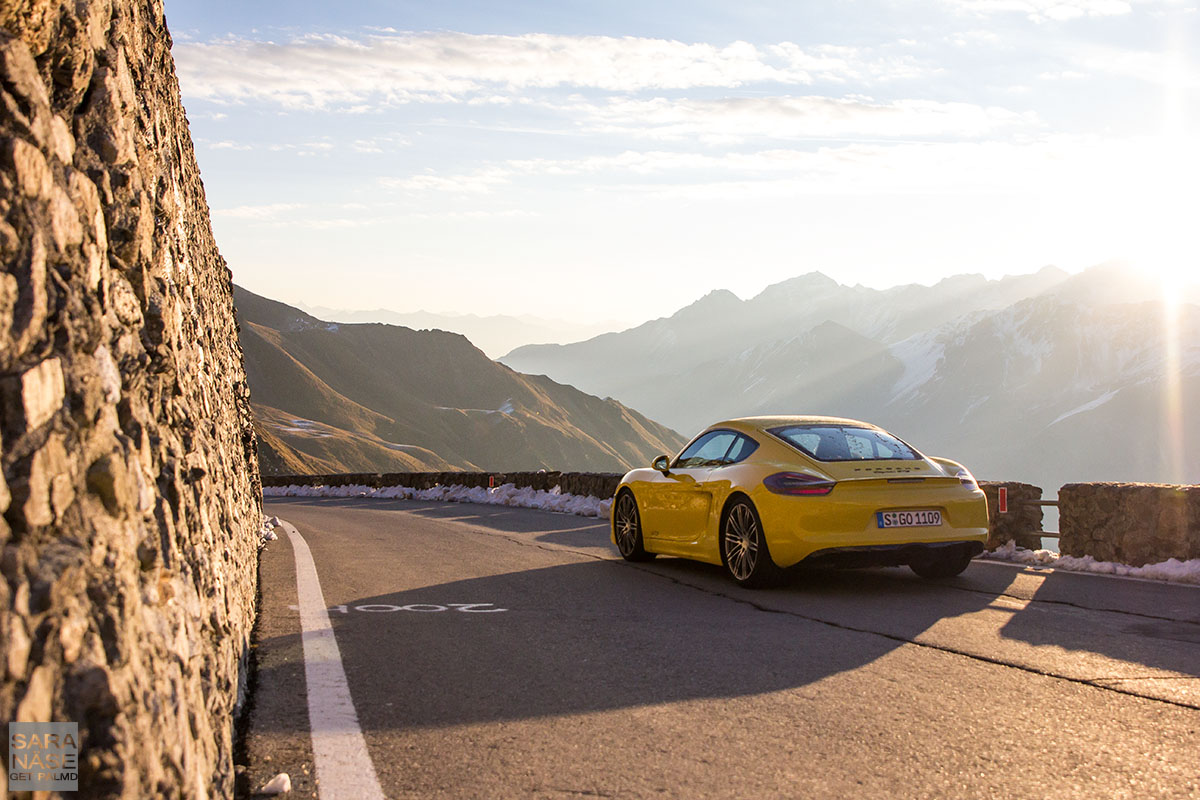 Porsche Cayman Stelvio Pass