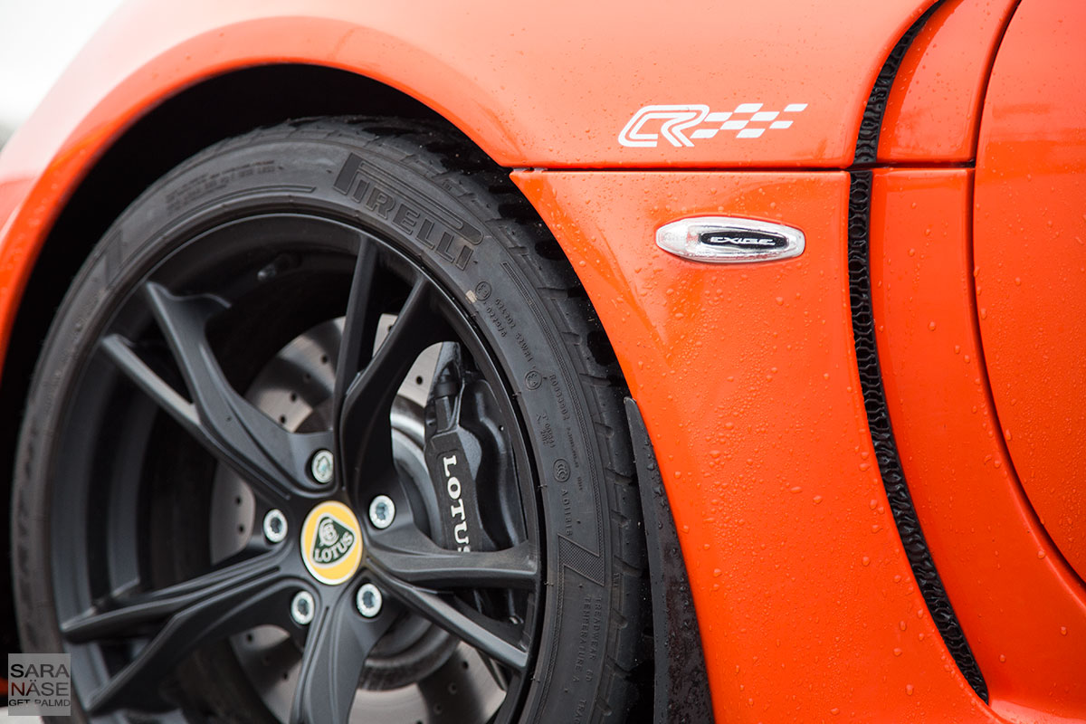 Lotus-Exige-S-Club-Racer-wheel