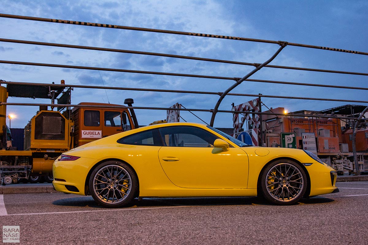 Racing-yellow-Carrera-S-Coupe