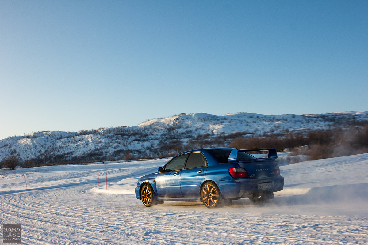 Subaru-Impreza-ice-road