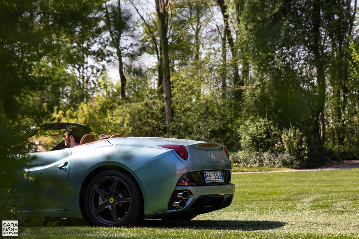 Ferrari-California-rear