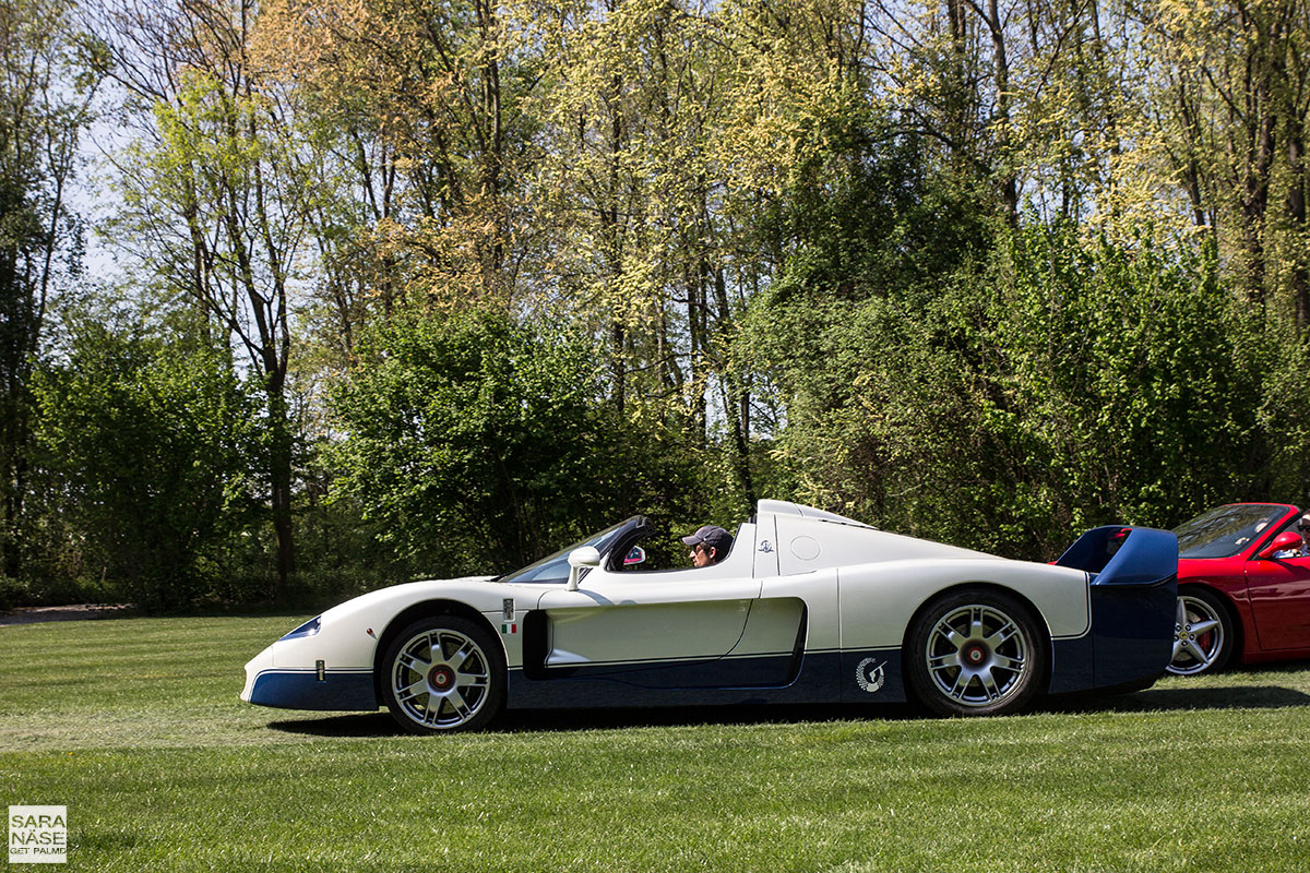 Maserati-MC12-profile