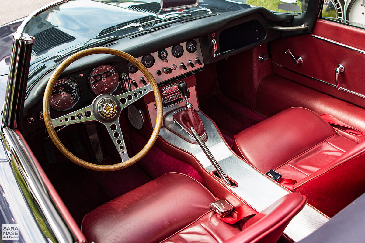 Jaguar-E-Type-red-interior