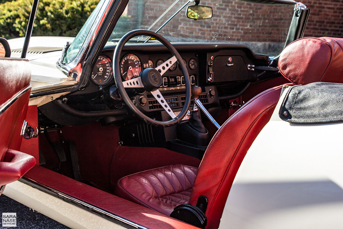 Jaguar E-Type V12 Roadster