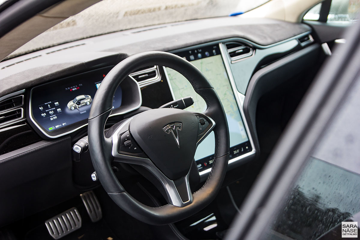 tesla-model-s-p85d-shareit-24