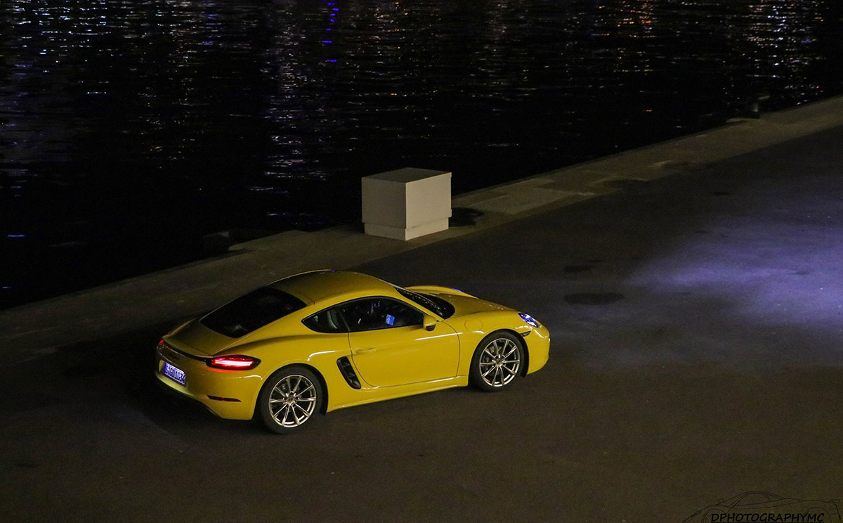 Porsche 718 Cayman - Racing yellow