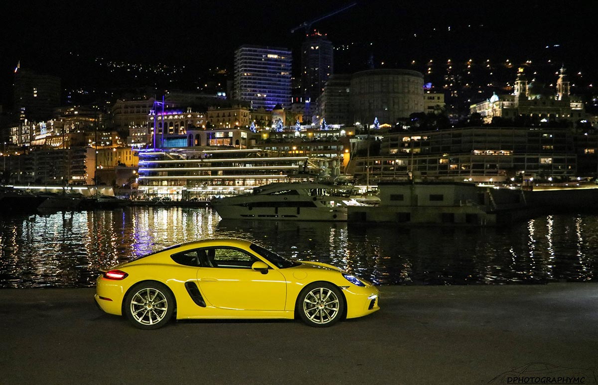 Porsche 718 Cayman - Racing yellow