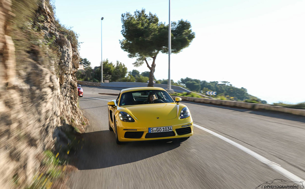 Porsche 718 Cayman - Racing yellow