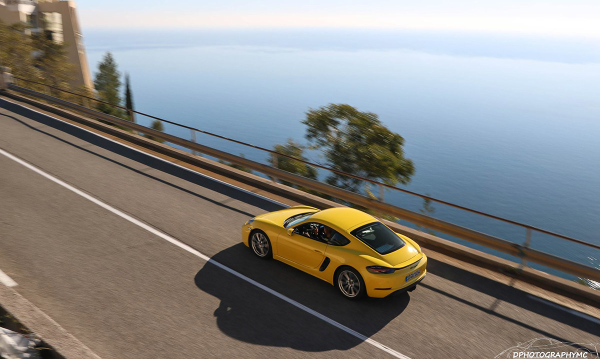 Porsche 718 Cayman - Racing yellow