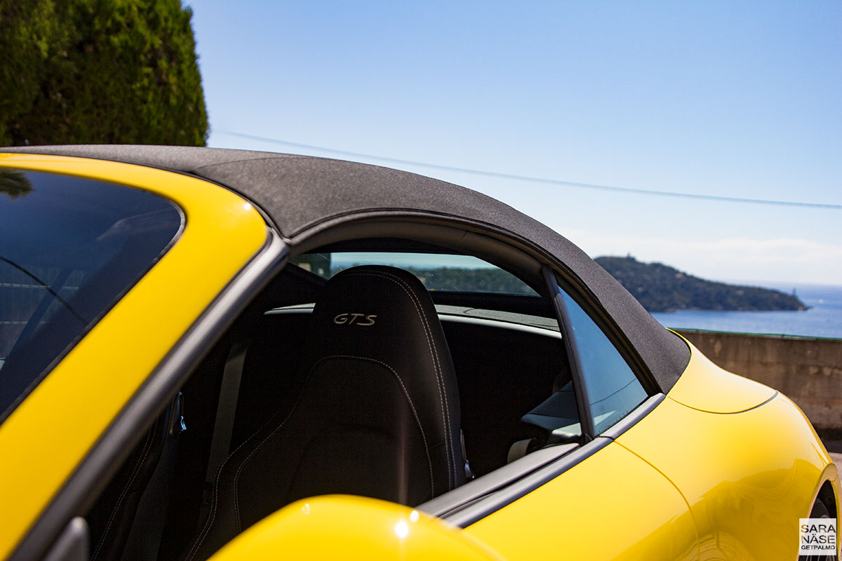 Porsche 911 Carrera 4 GTS Cabriolet